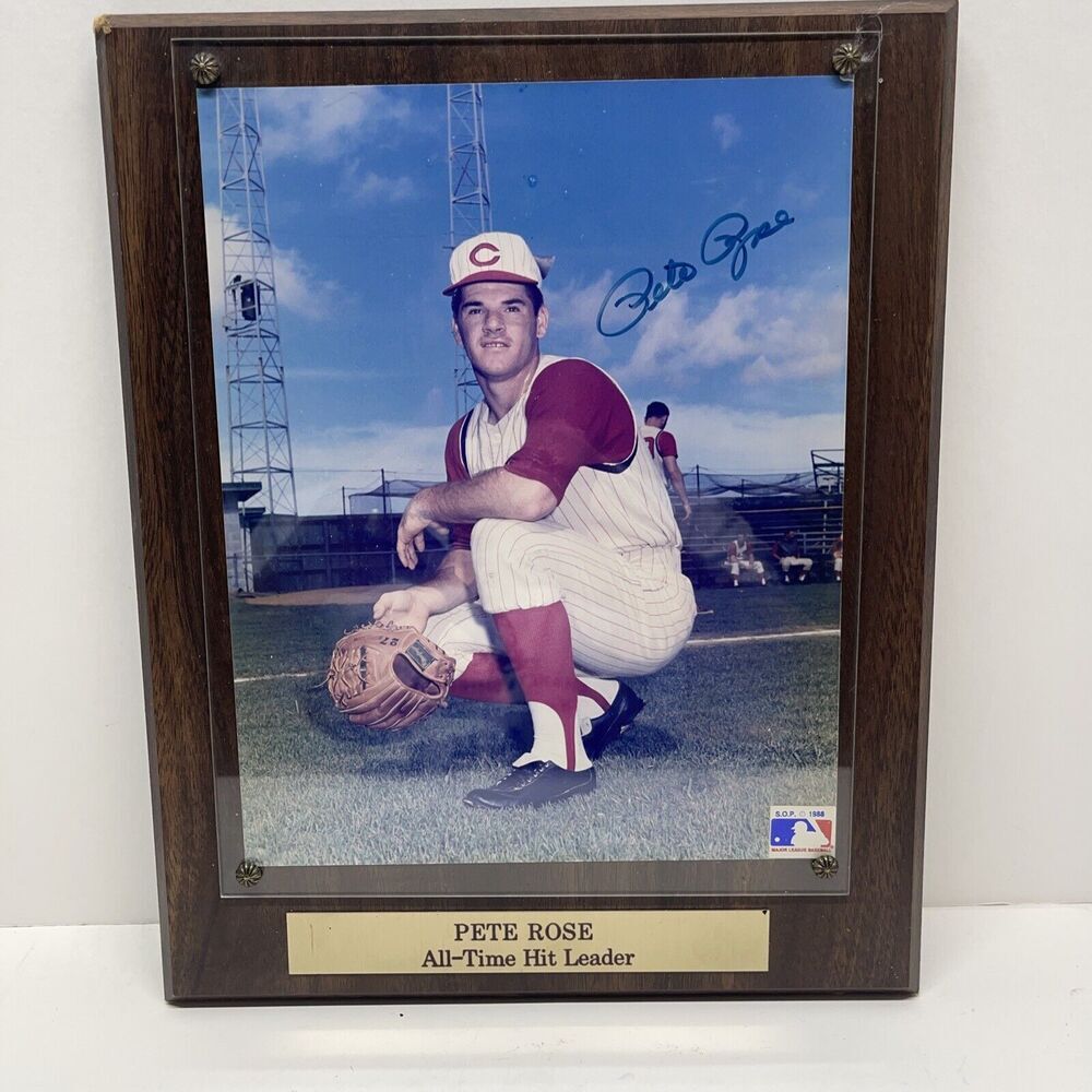 PETE ROSE SIGNED 8X10 PHOTO PLAQUE - RARE